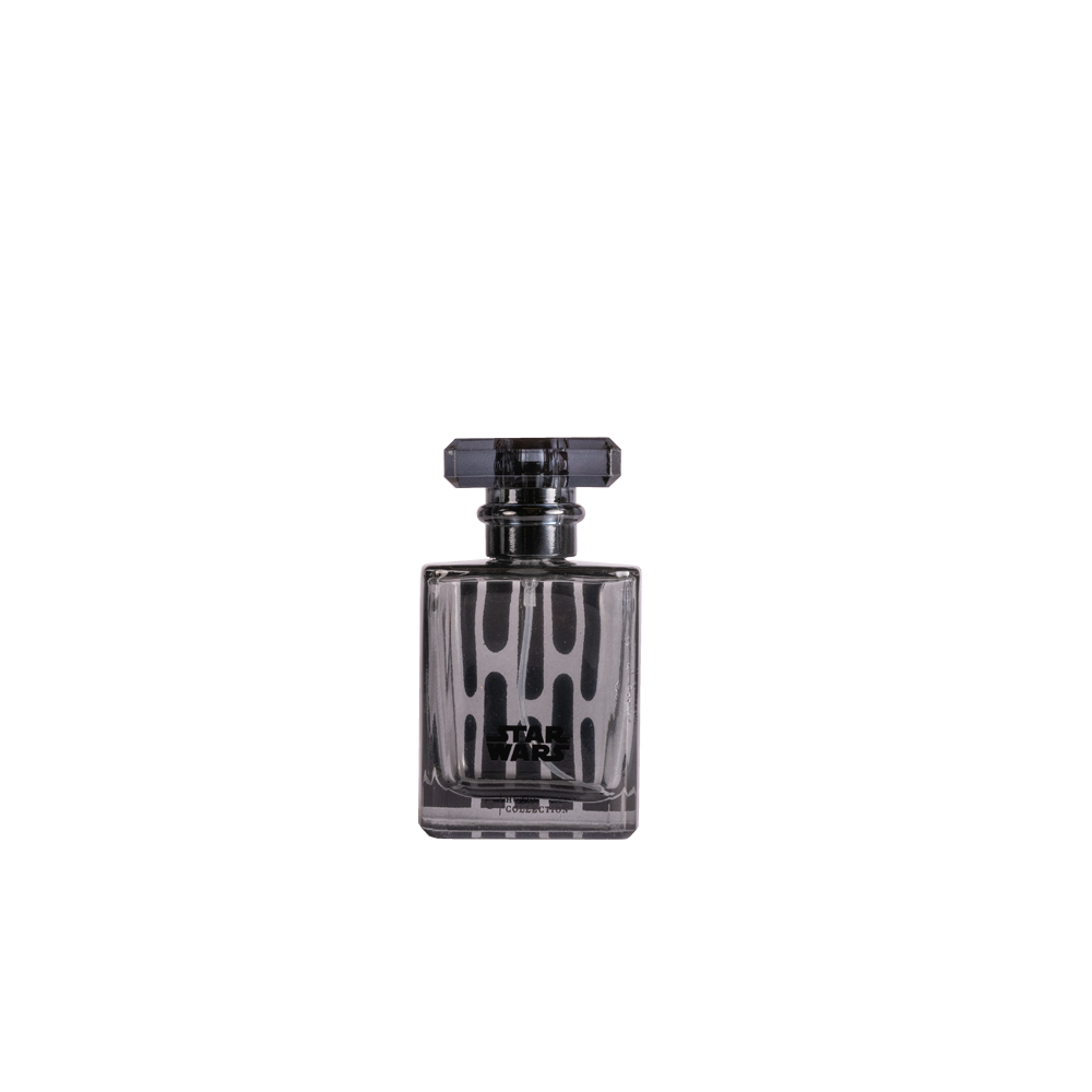 Star Wars Light vs. Dark Side Trio Set featuring a reed diffuser, candle, and room spray. This set blends contrasting fragrances inspired by the balance between light and dark, designed to elevate any space with immersive scents.